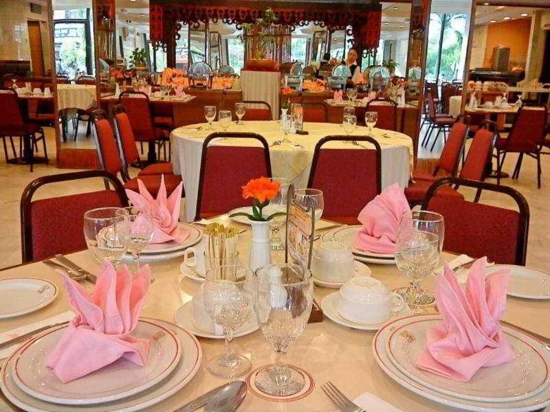 Hotel Grand Crystal Алор-Сетар Экстерьер фото